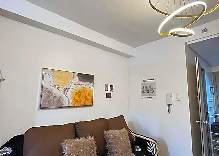 Affordable Staycation At Shore Residences Near Moa And Naia